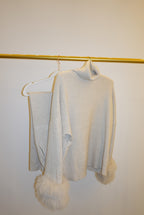 Beige Jogging set with detachable fur cuff